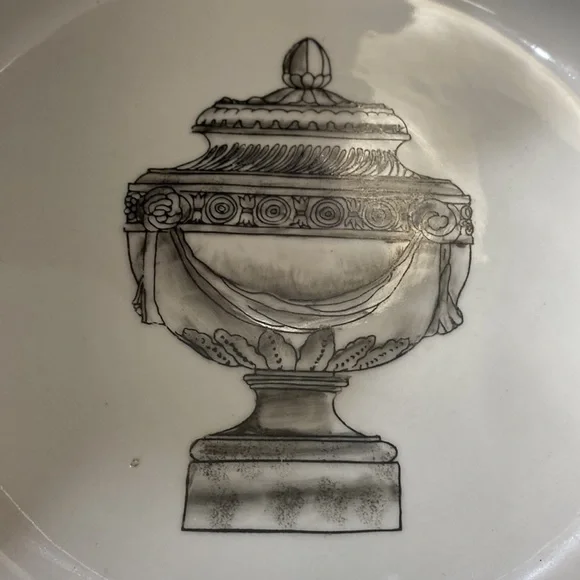 Decorative White and Gold Porcelain Architectural Accent Plate! - Picture 3 of 5